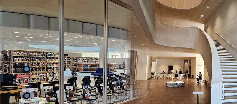 Galaxyx and the smart bot of the system enable the National Library